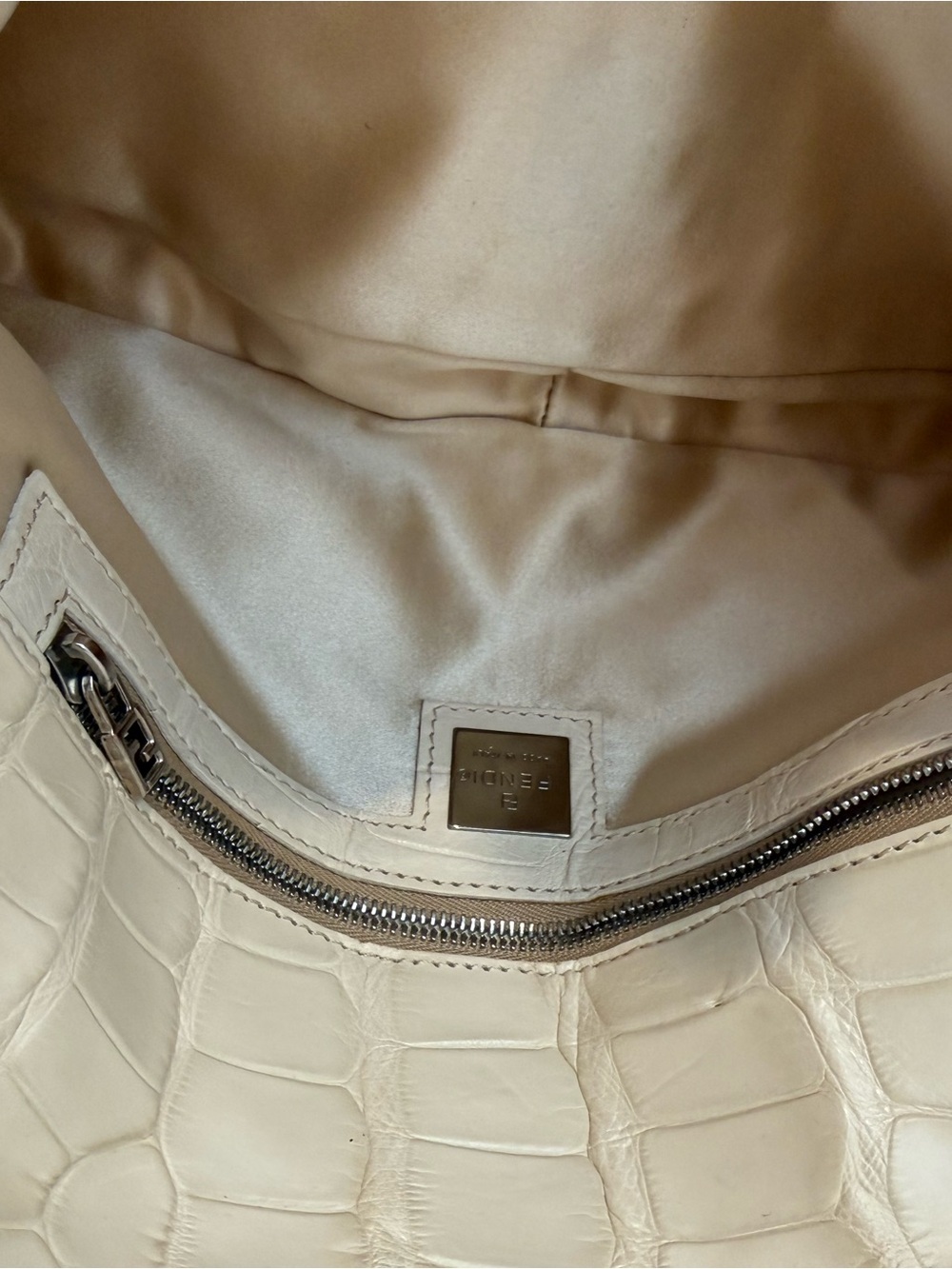 Fendi Baguette Mother-of-Pearl Vintage Glitter Shoulder Bag - Picture 8 of 15